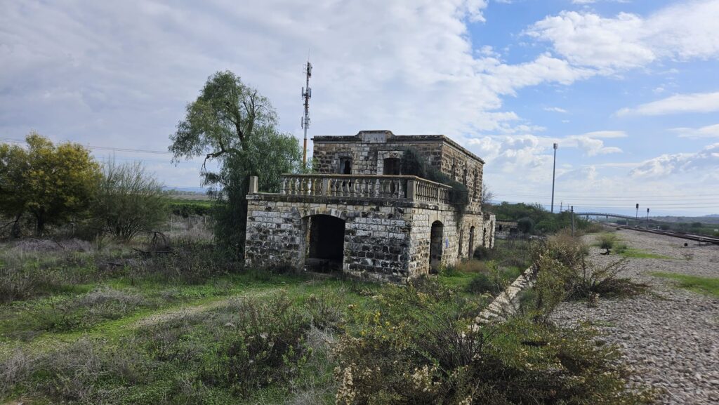 And side (West) - Wadi Sarar