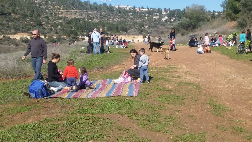 ... becomes a great spot for family picnics