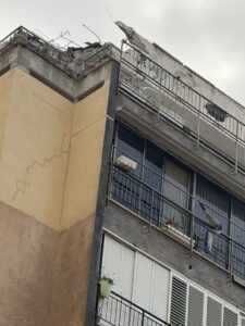 The damage to the building - Interception fragments