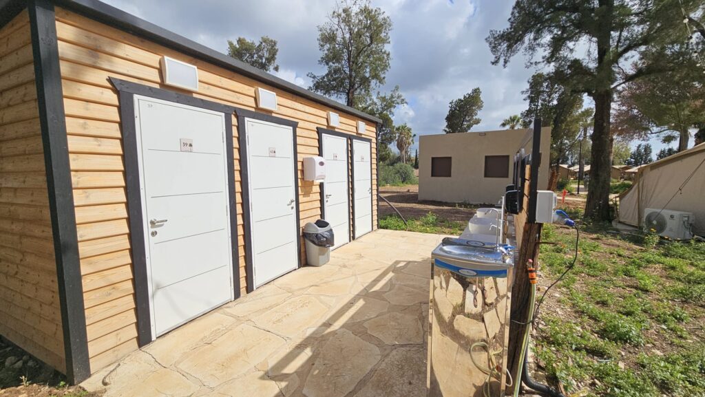 Toilets - not chemical