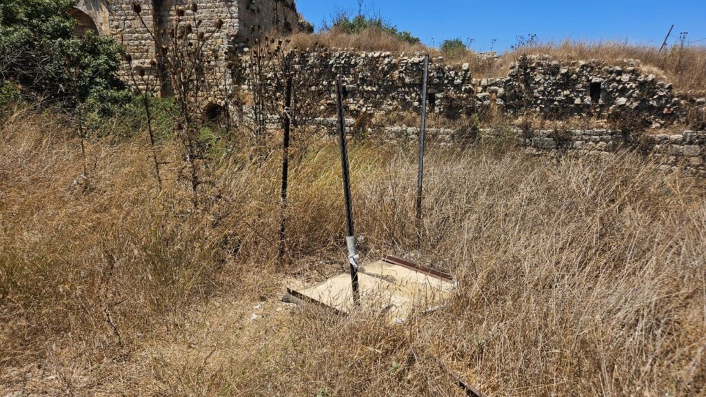 The cistern on the south moat 