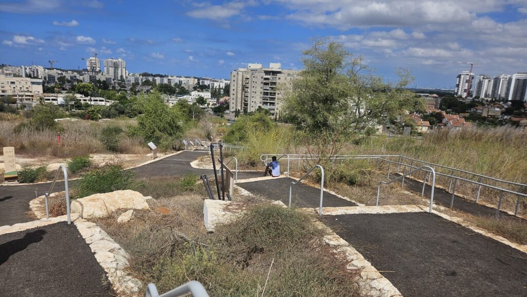 The way to the Northern entrance to the site