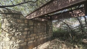 Details of the main part of the bridge - Hidden under the tree