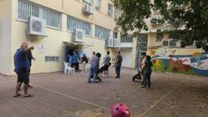 Morning and evening lines for the ballots in our neighborhood